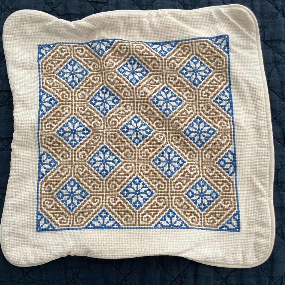 Square pillow cover